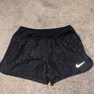 Nike Women's Black Patterned Athletic Shorts